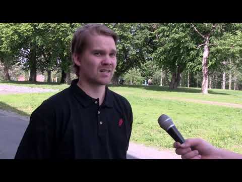 Haastattelussa päävalmentaja Niko Raiskio