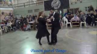 MARIA Y CARLOS RIVAROLA Bailando el Tango EL MARNE en la MILONGA DEL MORAN