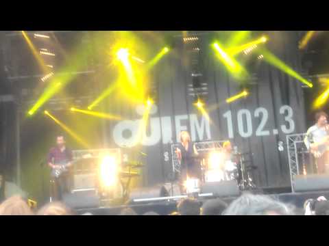 Mina Tindle Pas les saisons @ République Paris