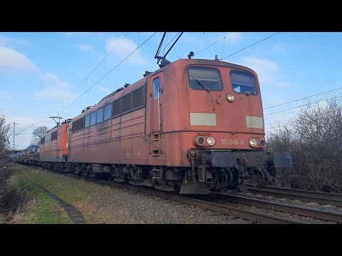 BR 151 Doppeltraktion mit Stahlrollenzug