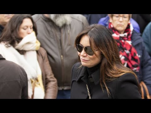 Obsèques d'Alain Barrière  l'émoti0n de sa fiille G-uénaëlle #1