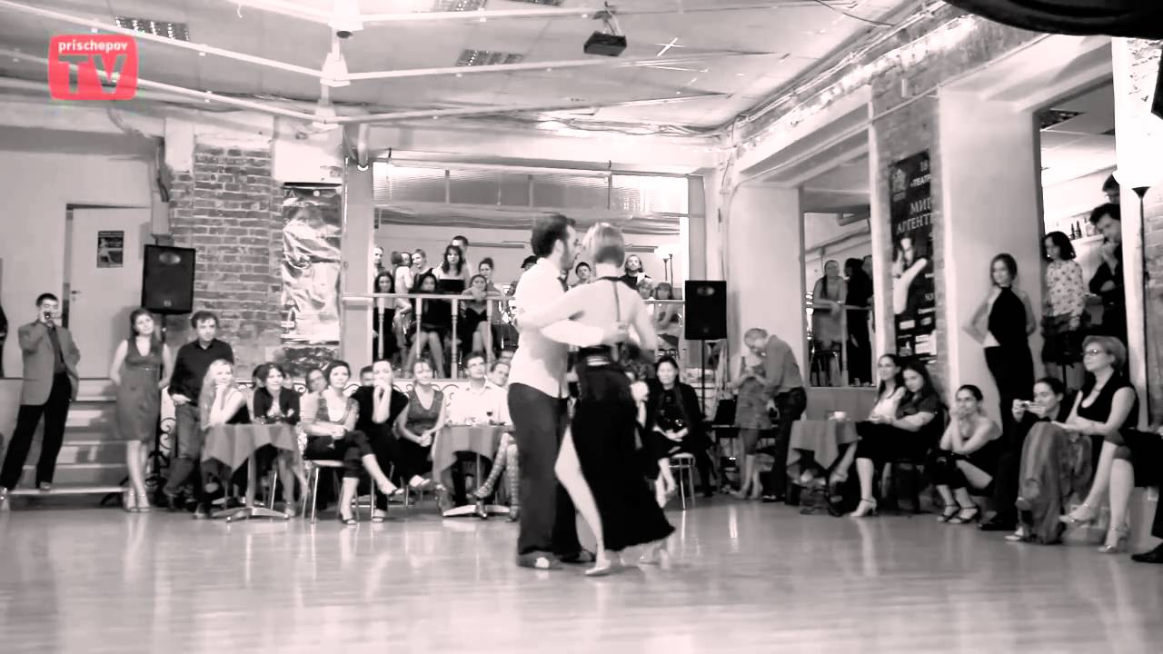 Giggio Giovanni & Anna Zyuzina,  Planetango 5, 2010, Juan D'Arienzo y su Orquesta Típica-El Huracan