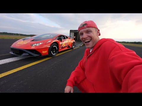 MIJN NIEUWE AUTO TESTEN OP EEN VLIEGVELD!! 🔥 #4682#4683#4684