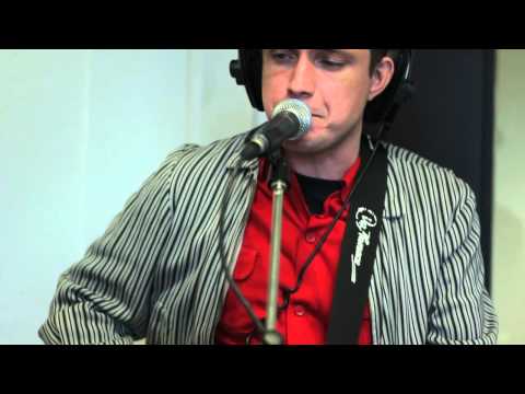 Phil Friendly - Honey Don't