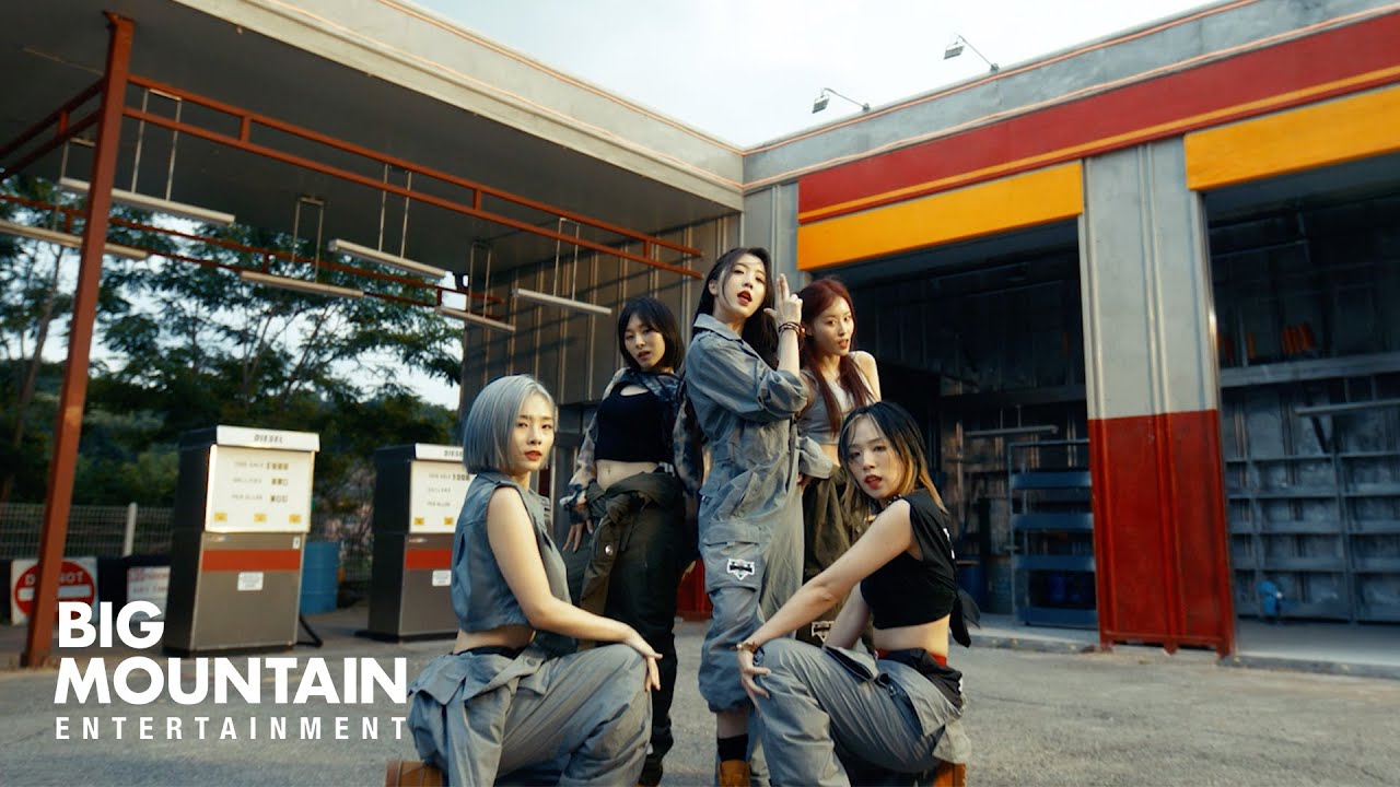 Queenz Eye — Un-Normal