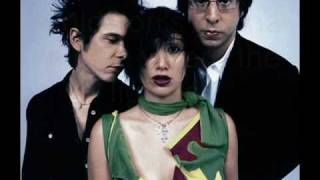 Yeah Yeah Yeahs - Gold Lion lyrics
