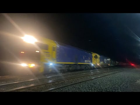 Down 9157 Pacific National grain with G529 and G522 at Gheringhap at night headed north 1/5/2025