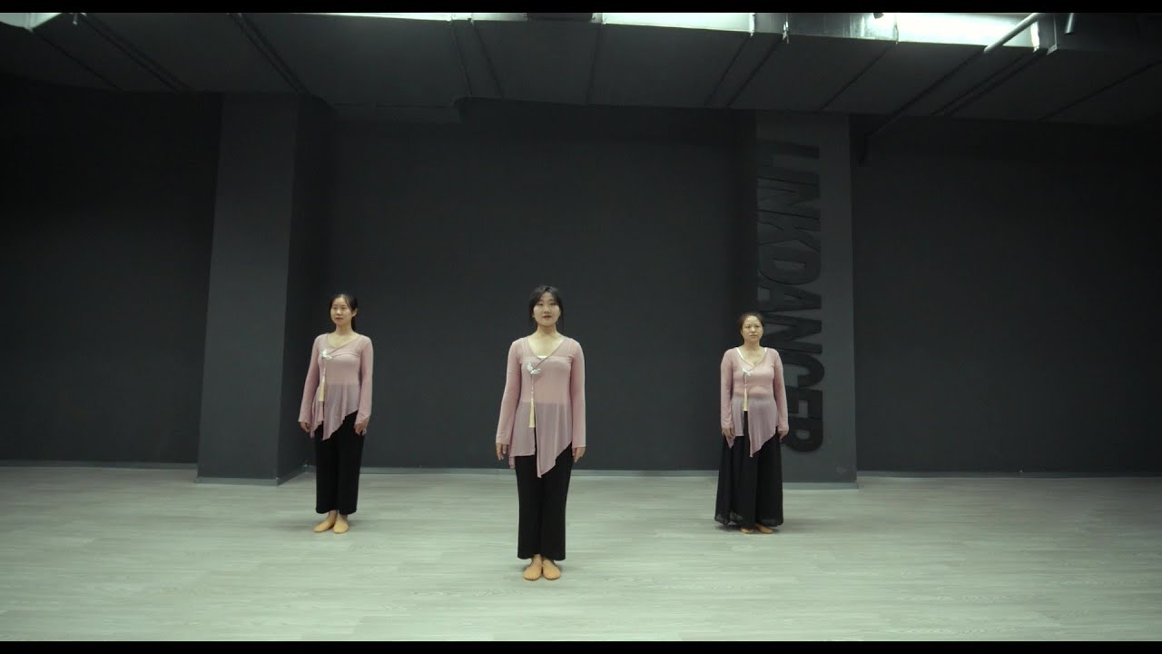 Classical Chinese Dance Traditional and Cultural【Spring in March 】 | By Adult Beginner Class