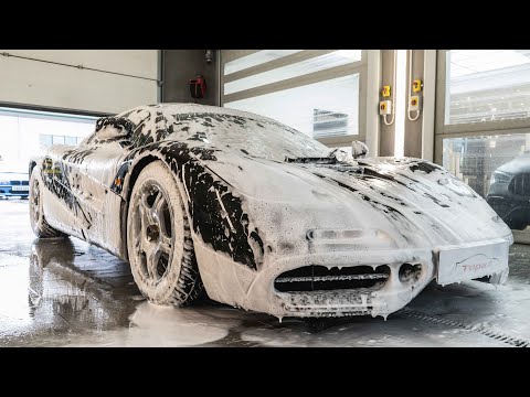 How To Wash a £16 million McLaren F1!
