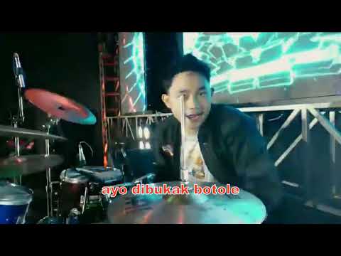 INFO MAZEEH - YENI INKA Feat. Cak Percil Karaoke Lirik