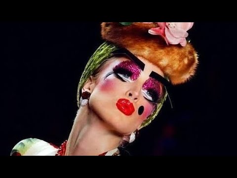 John Galliano fall/winter 2003 Ready-to-wear