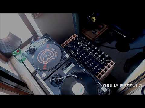 ANTIVIRUS DANCE RADIO | Giulia Pezzulo antivirus dj