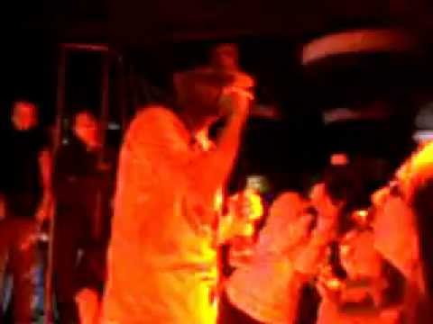 Matt Houston en live au monastére.