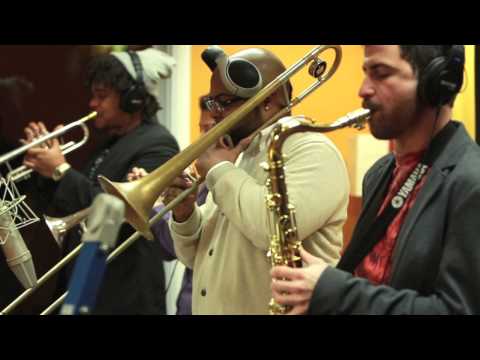 Leon Salsa Production - Medley Covers Aqui Estan/ Curate