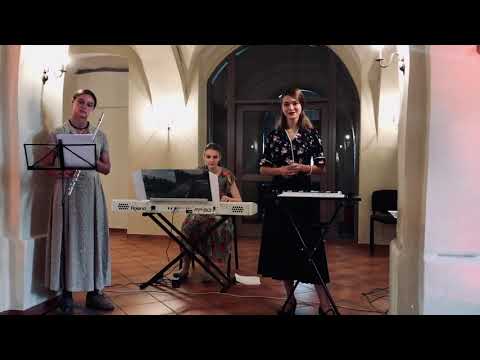 B. Gorbulskis ,,Mėlynos gatvelės” (Kamilija, Eglė & Emilė)