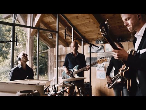 Lucky Wüthrich - Pretty Baby (Live From The Hubel Session)