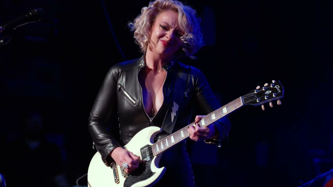 Samantha Fish - I Put A Spell On You (Paper Doll Live) - YouTube