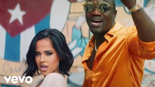 Kadr z teledysku Como No tekst piosenki Akon feat. Becky G