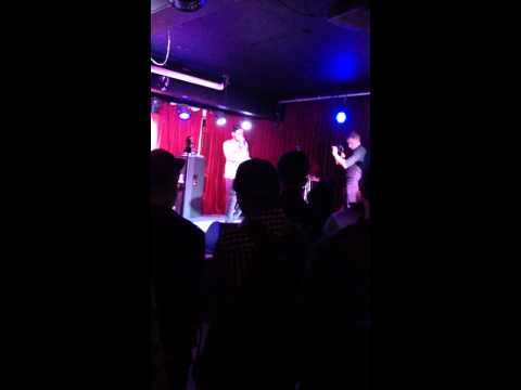 Luke Bellamy vs Straigh--Tee  |  2014 Australian Beatbox Champs Top 16