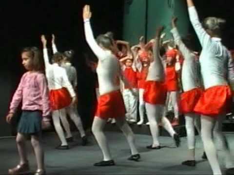 PESNI POD ELKA 2009 NOVOGODISNI PESNI - MONIKA ZAFIROVSKA.mpg