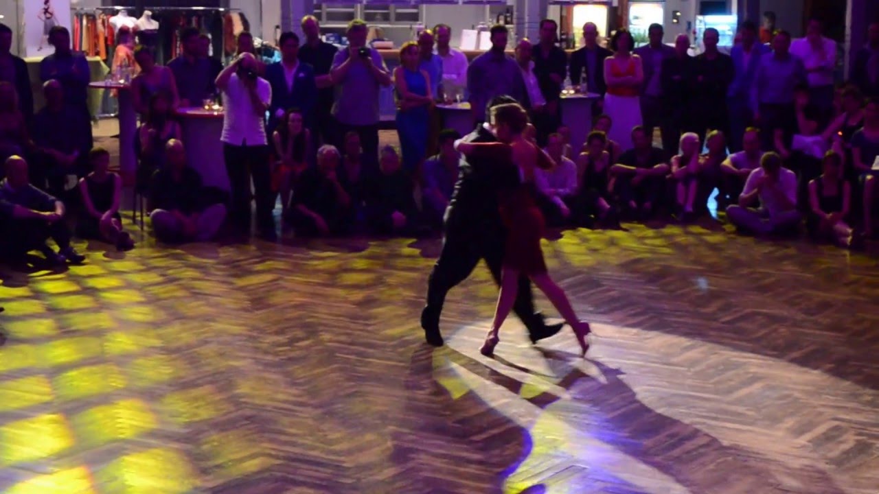 Carlitos Espinoza & Noelia Hurtado - Tango Festival Karlsruhe 2015 - 1/4