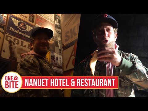 Barstool Pizza Review - Nanuet Hotel & Restaurant (Nanuet, NY)
