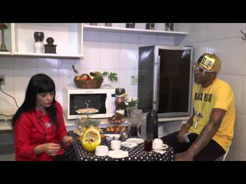 MC Nego Blue no Giro da Gastronomia