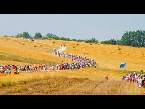 Apel Jasnogórski w Jaskrowie, prowadzony przez grupę Biało-Czerwoną