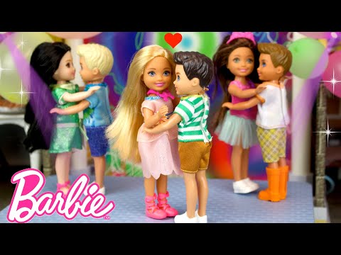 Barbie Chelsea Goes to Her First School Dance