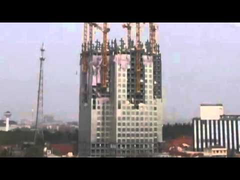 ODDLY #1 : Unbuild 57-storey skyscraper in 19 days in Chinese (4K Video)