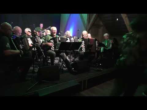 Vindsnoa - Gamle Aker Spelemannslag - Sigmund Sæther og Synnøve Solligård