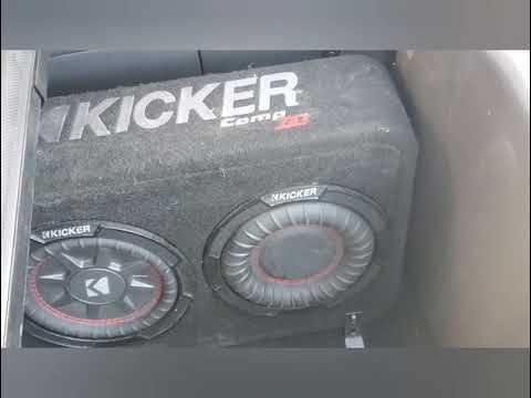 Kicker CompRT 6.75 in Smart Fortwo