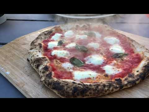 OONI Koda Quick Overview of a Pizza being made