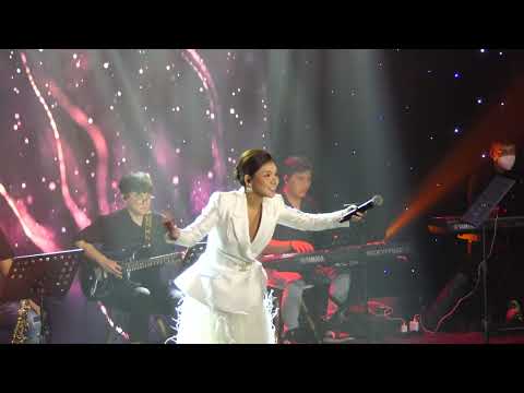 'Trống vắng' • Myra Trần • Mây Saigon live (Fancam)