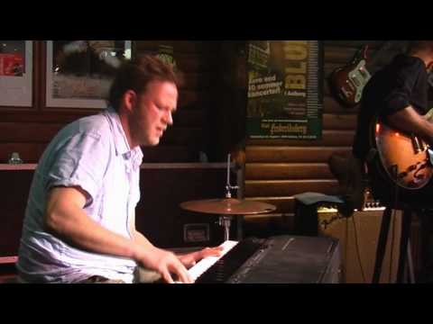 MIKE ANDERSEN DUO - Shake Rattle & Roll