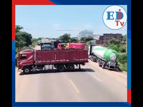 Santa Cruz: bloqueo en carretera a Camiri por falta de diésel