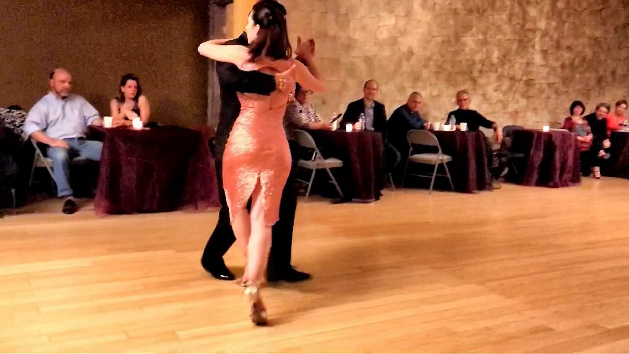 Eddy Hernandez & Ines Muzzopappa, performing at Milonga El Yeite (1/2)