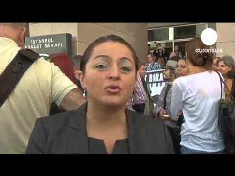 Turkish musician faces Twitter blasphemy charges