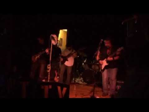 Emptyty - Pelle (Live).flv