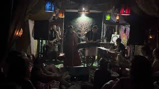 Video Balada o knoflíku - Sunday Chess - koncert zahrada Kuřim