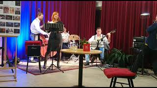 Video Fly Me to the Moon