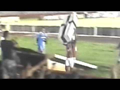 Comefogo jogadores enterrando o finado bafo.