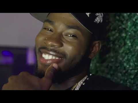 V'ghn and Travis World