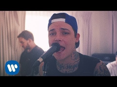 The Amity Affliction - Don't Lean On Me [OFFICIAL VIDEO]