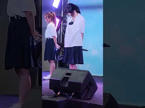 230115 (Friend Fancam) Kiss Kitsune - Heart Sunglasses @ Sora! Sora! 1 Year Anniversary - Union Mall
