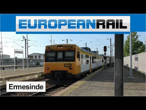 Comboios de Portugal Inter Regional 592 DMU 592-122 + 592-209 passes Ermesinde Station