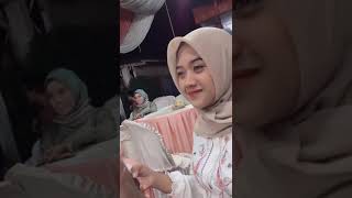 Download lagu Story WA Mentahan Halu ke kondangan sama cewek cantik banget. Buat Manasin mantan mp3