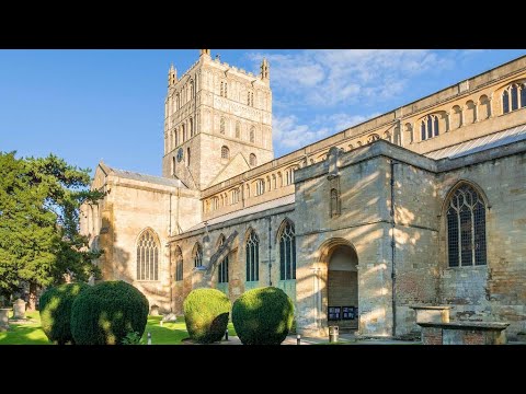Visit Tewkesbury Abbey , A hidden Gem in Gloucester
