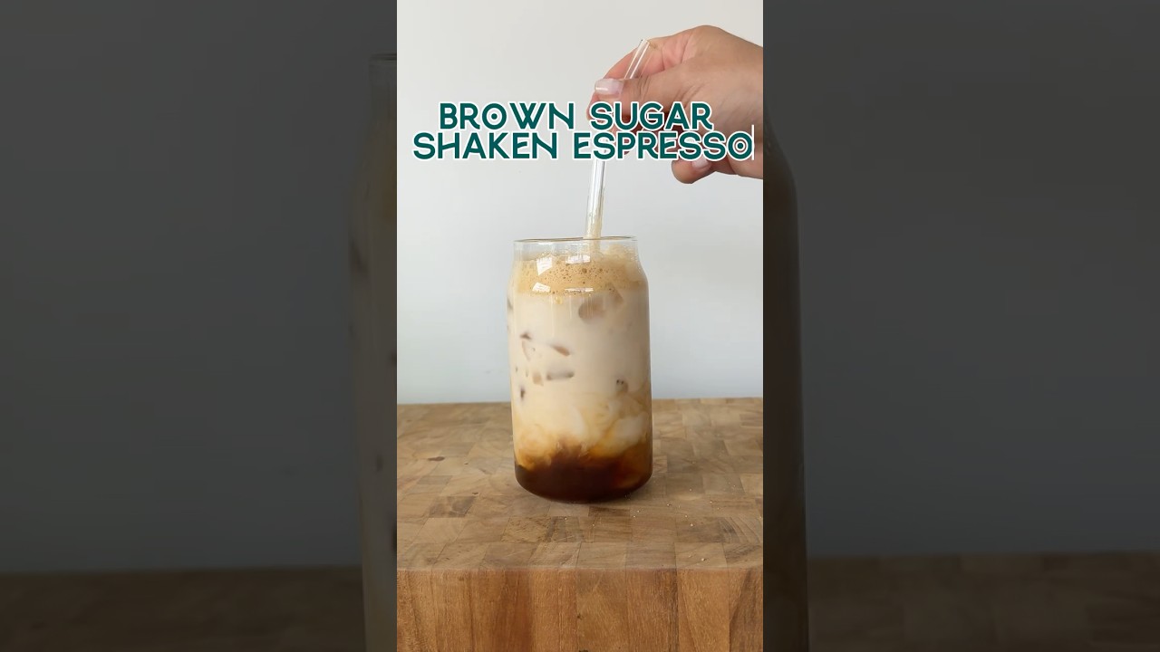 Te enseñamos una receta de Brown Sugar Shaken Espresso