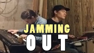 JAMMING OUT - On the SPOT: The Lounge